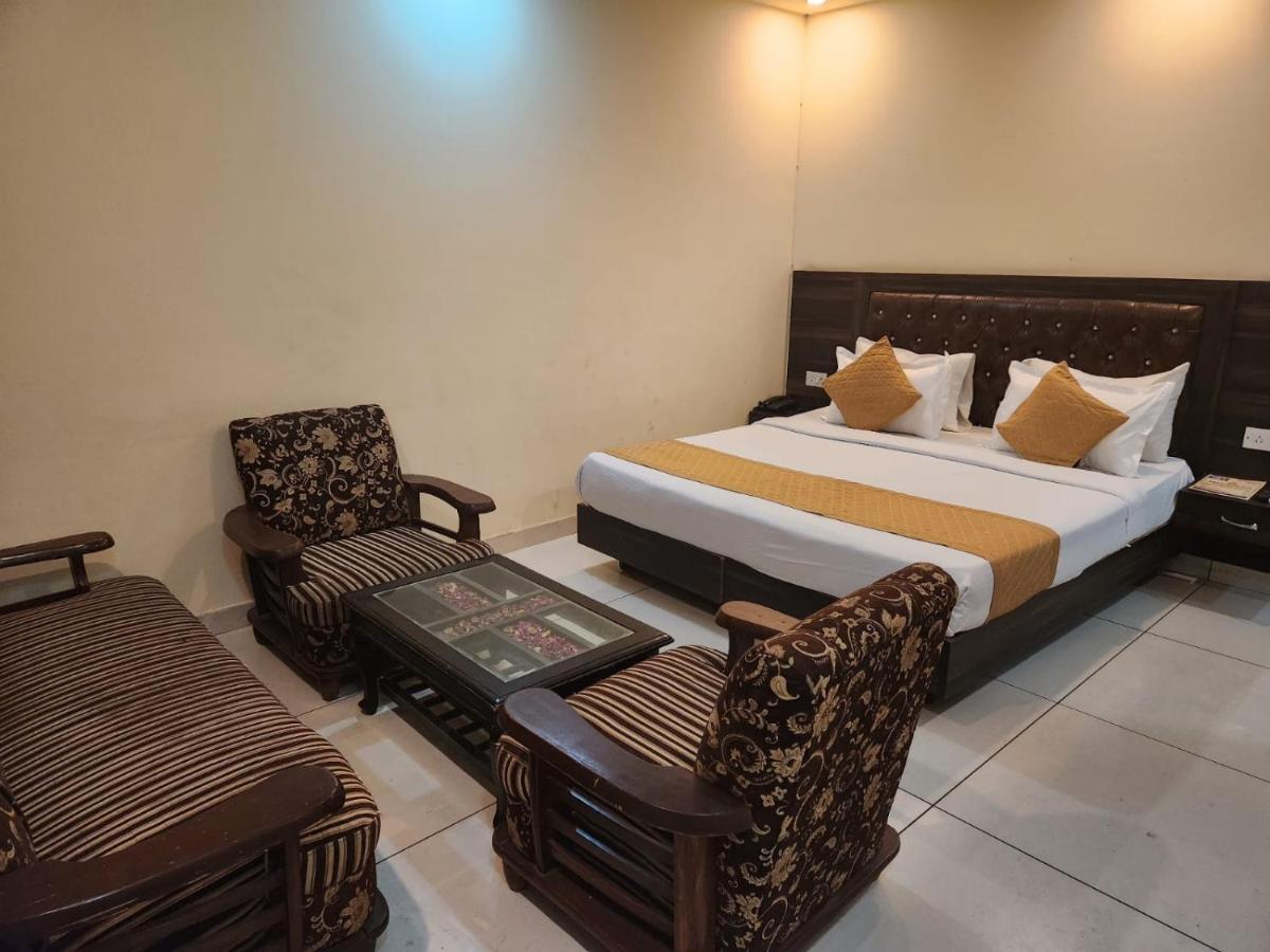 Hotel Lite Delhi New Delhi